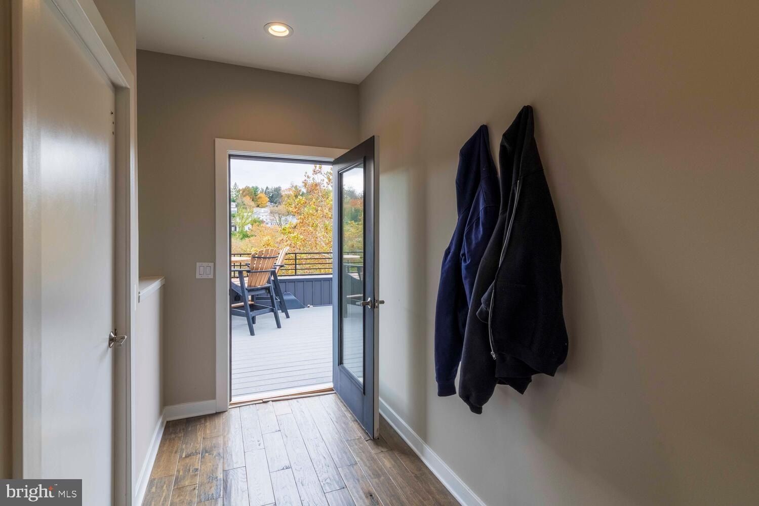 4586 Riverside Way. Philadelphia, PA 19127