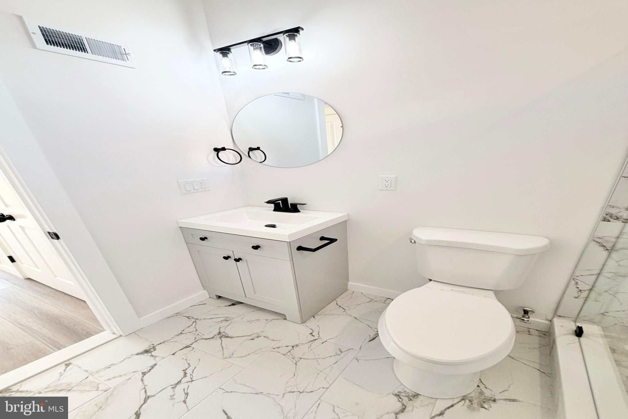 3221 Latona Street. Philadelphia, PA 19146