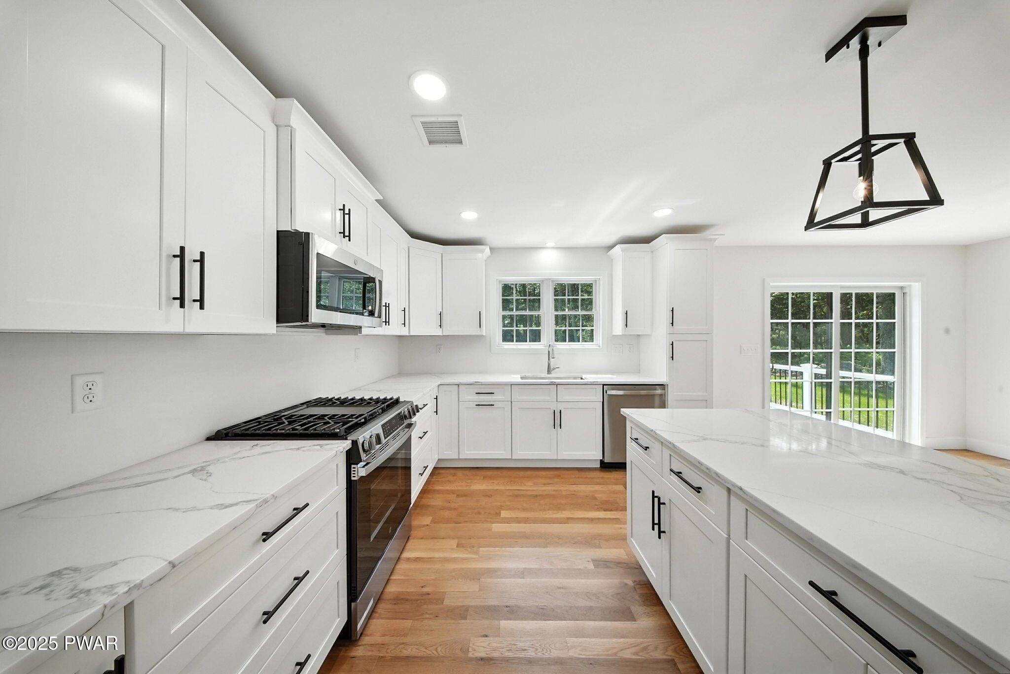 130 Oneida Way. Milford, PA 18337