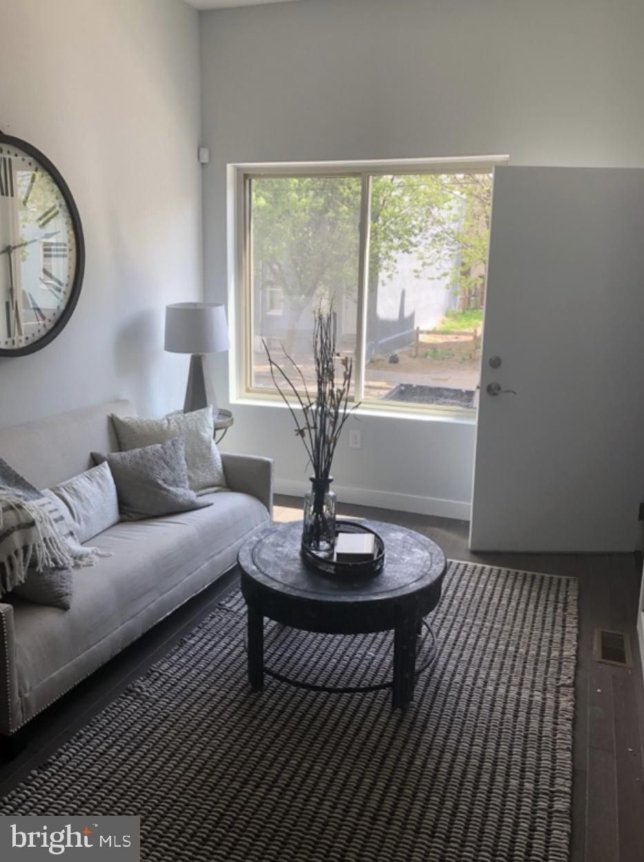 2120 N Franklin Street. Philadelphia, PA 19122