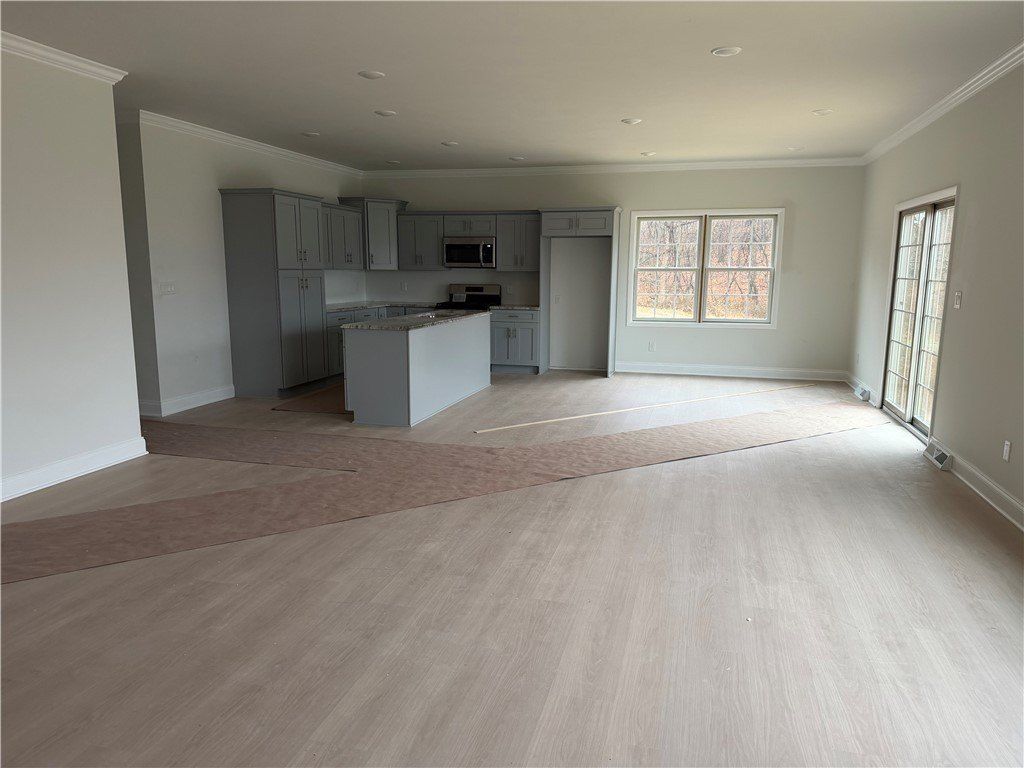 306 Hunters Crossing. Canonsburg, PA 15317