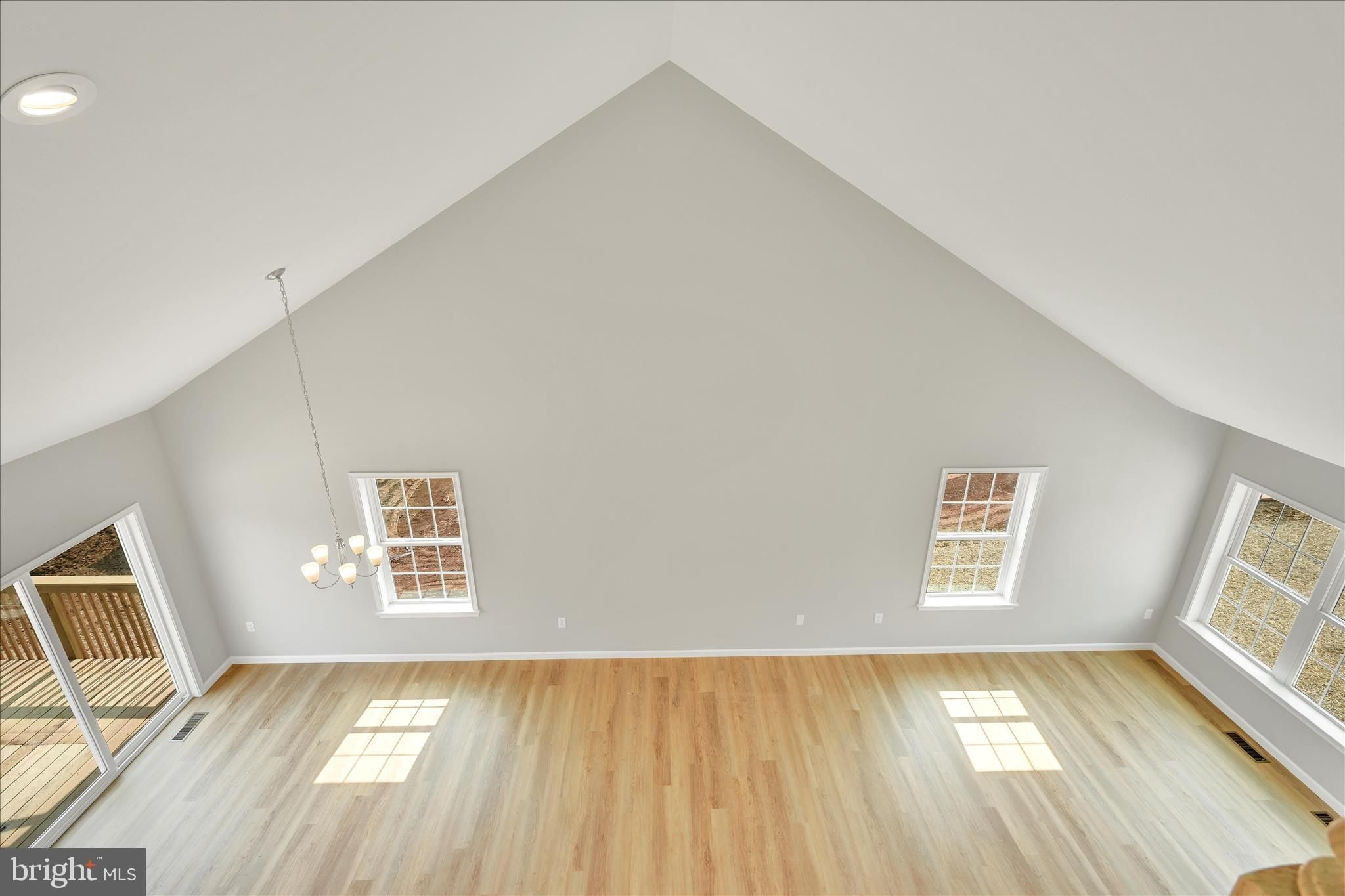 227 Pilgrim Drive. Lancaster, PA 17603