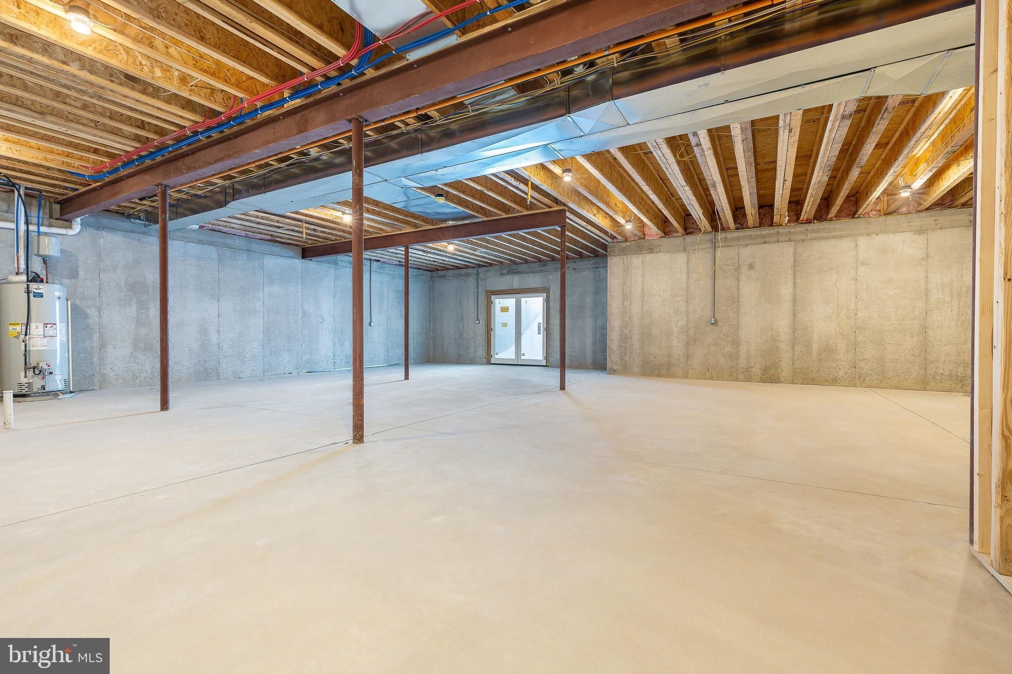 102 Railroad Avenue. Chalfont, PA 18914