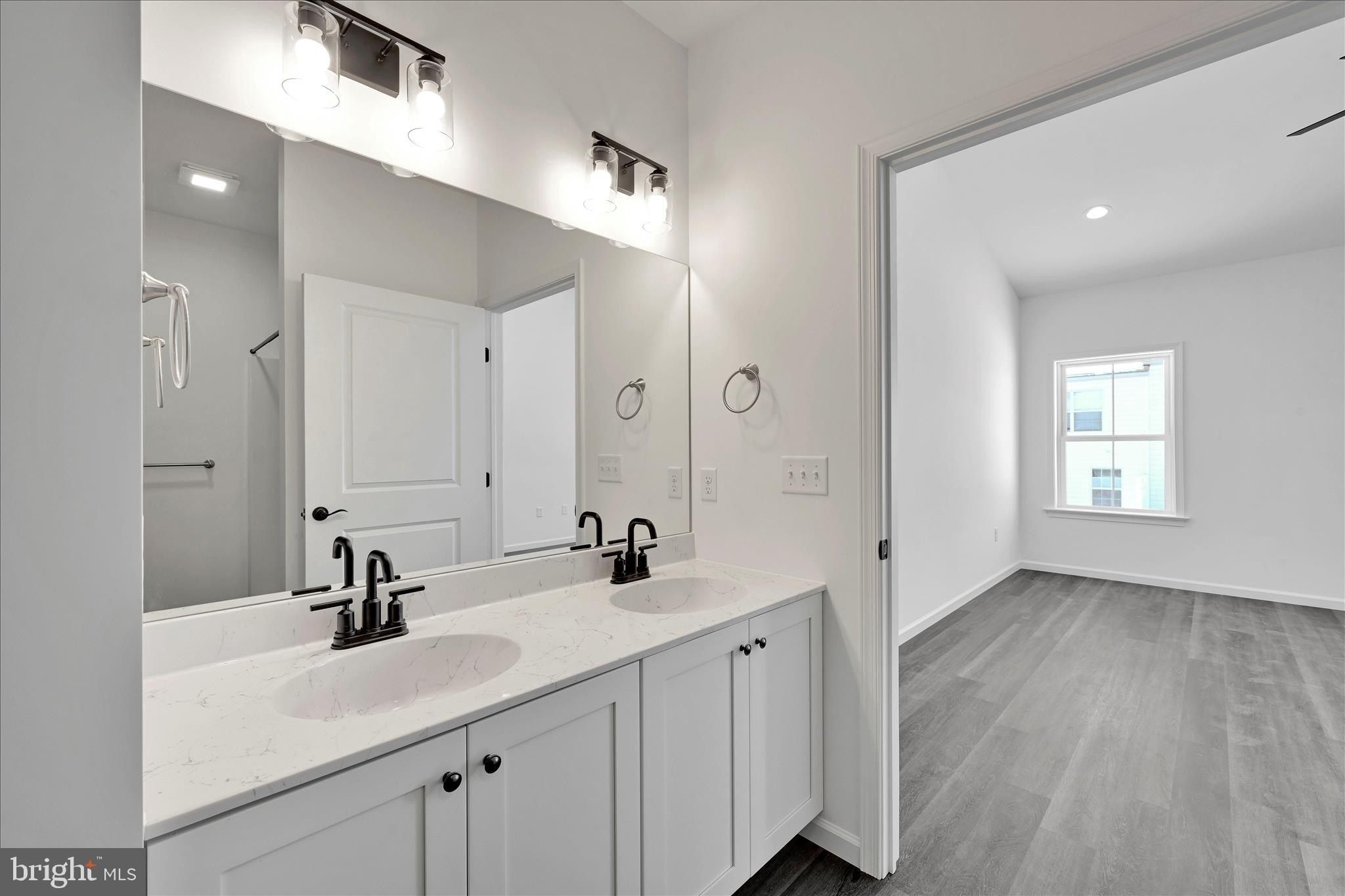 131 Hillard Field. Lancaster, PA 17603