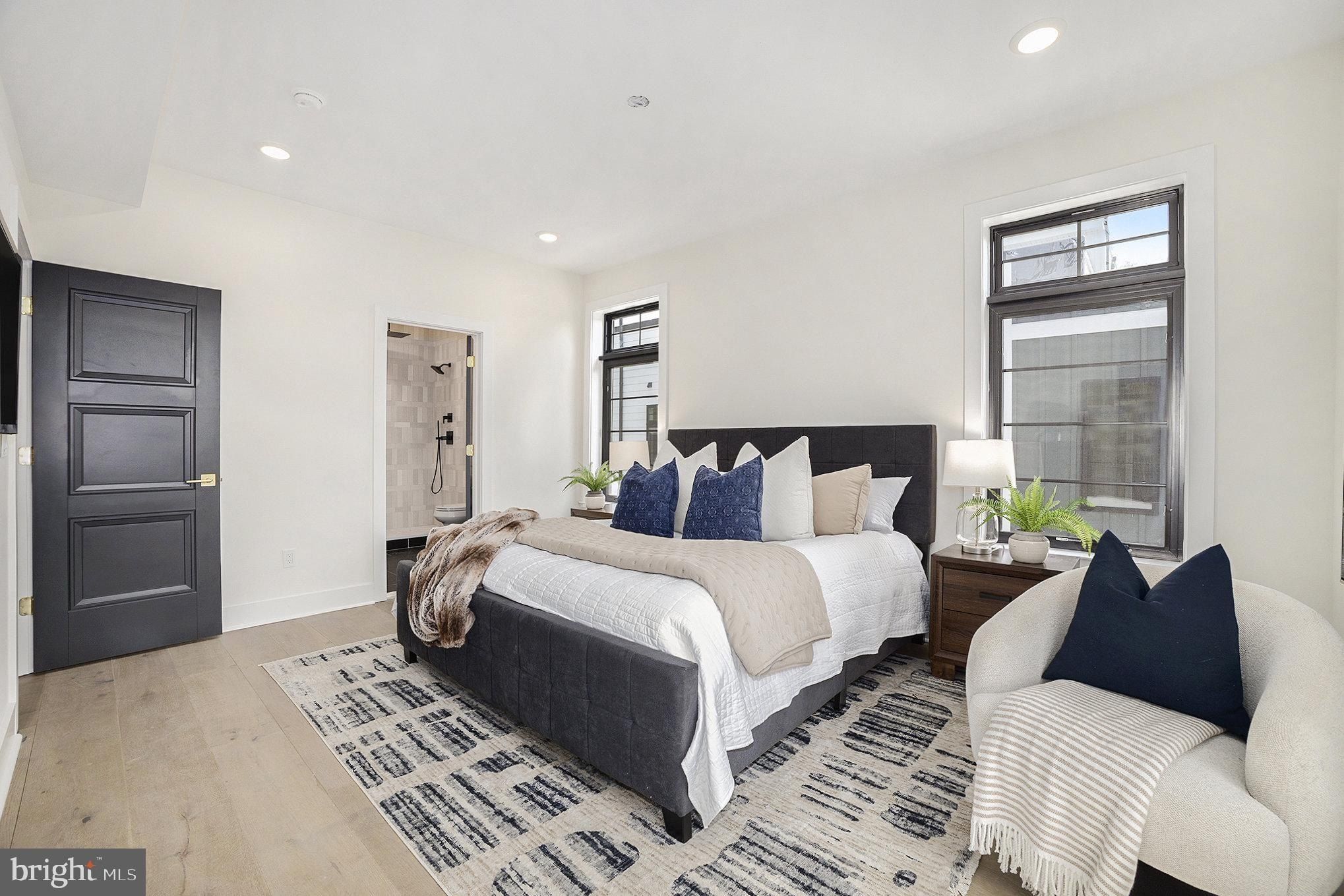 7519R Ridge Avenue. Philadelphia, PA 19128