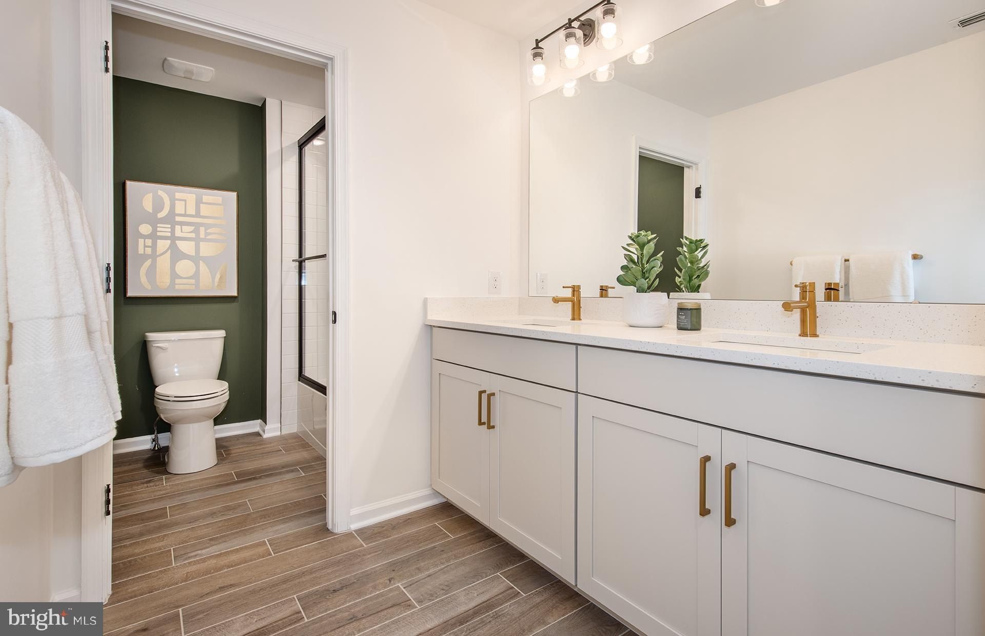 439 Aspen Trail Unit 10202. Maple Glen, PA 19002