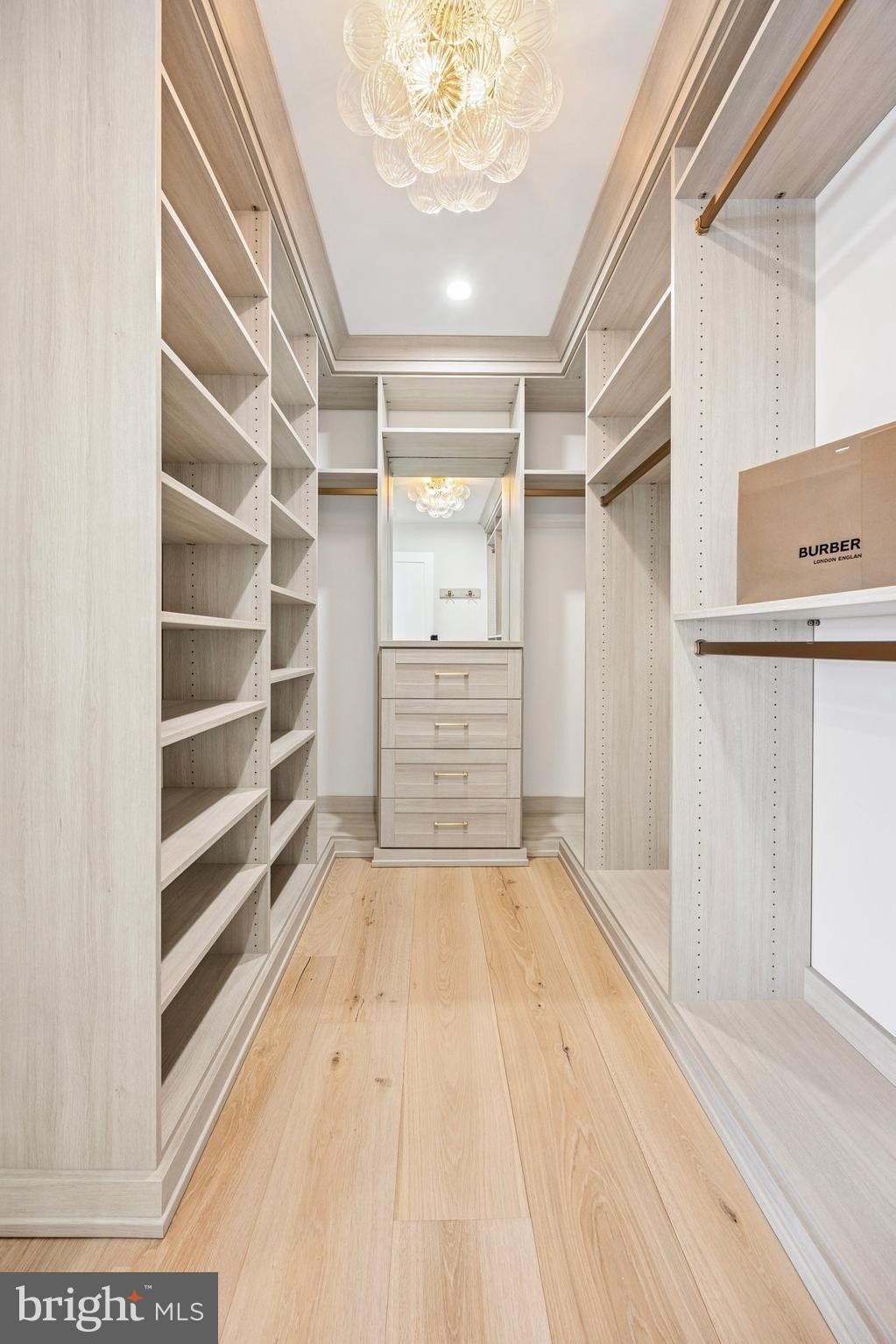 2577 Wayland Road. Berwyn, PA 19312