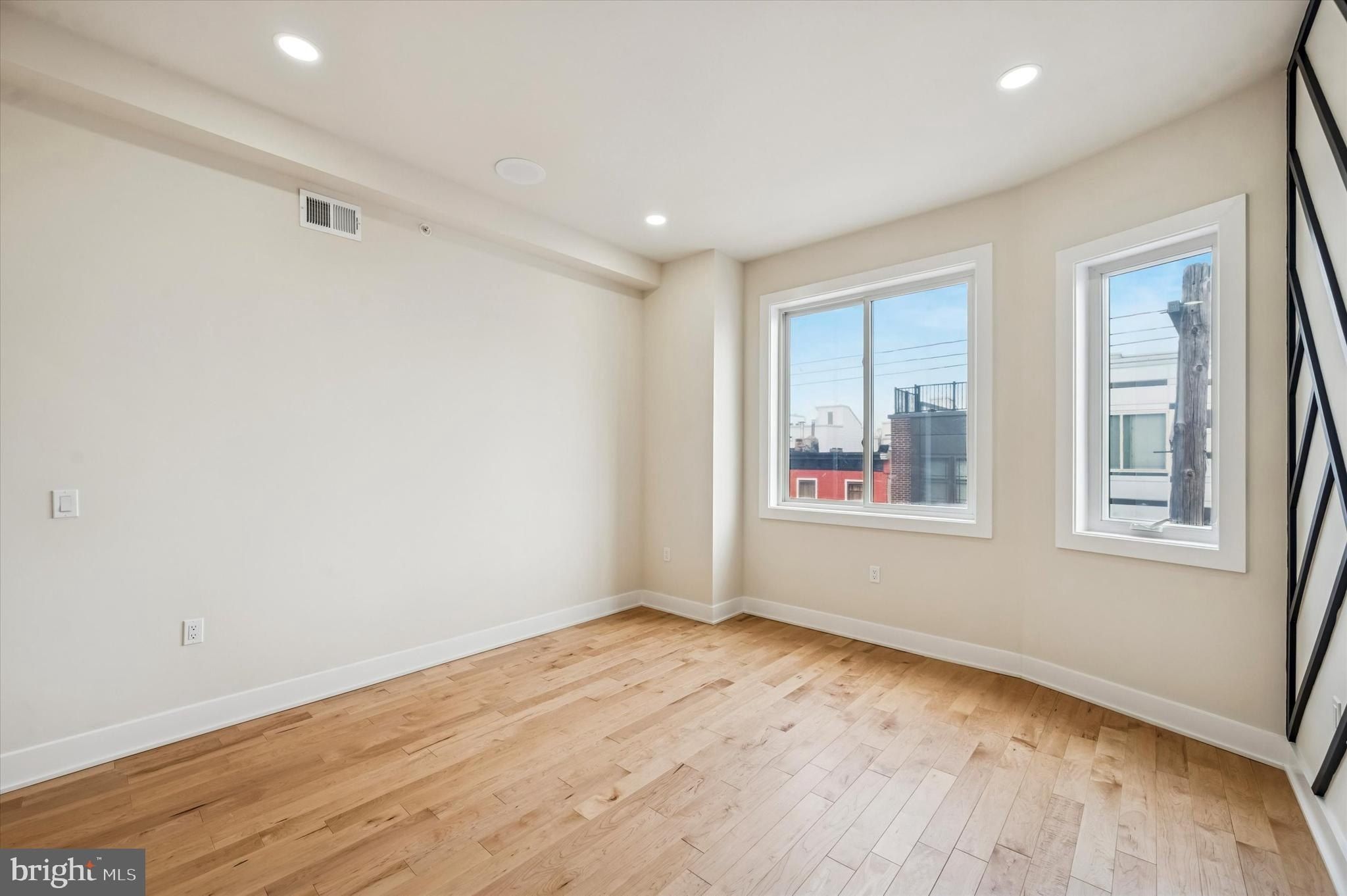 604 Mckean Street. Philadelphia, PA 19148