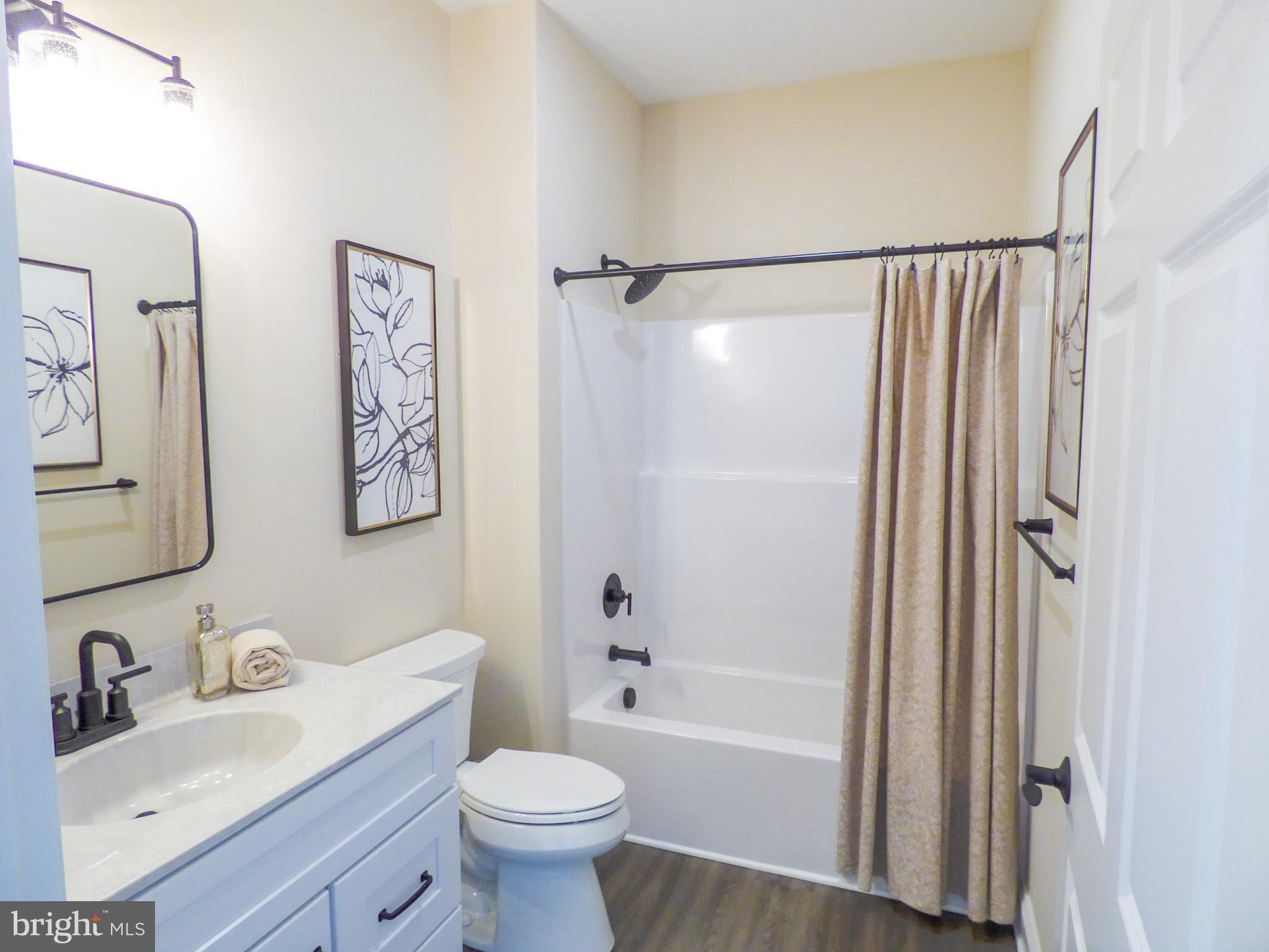 620 Bluff Stone Drive. York, PA 17402