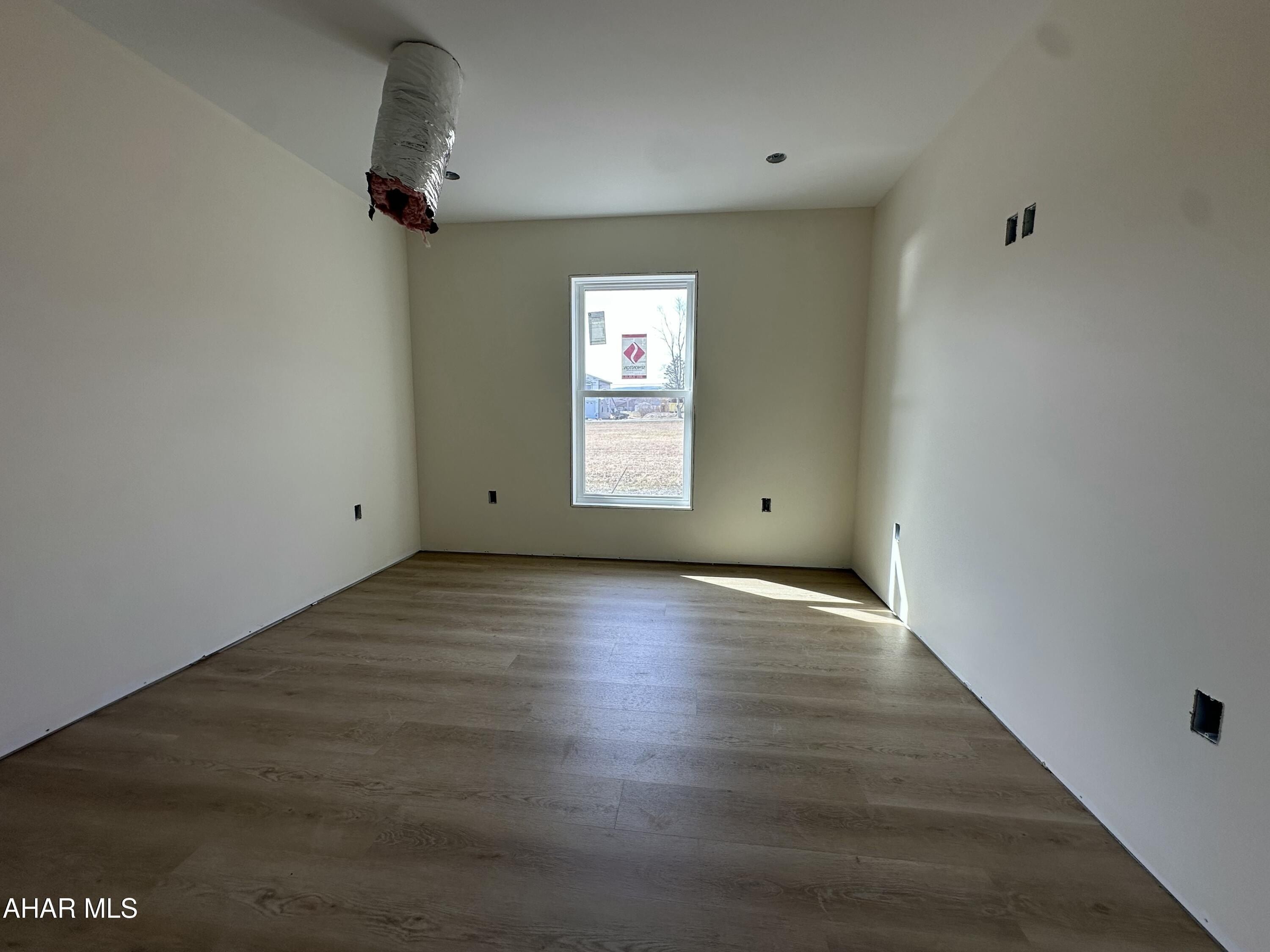 119 Red Tail Circle. Duncansville, PA 16635