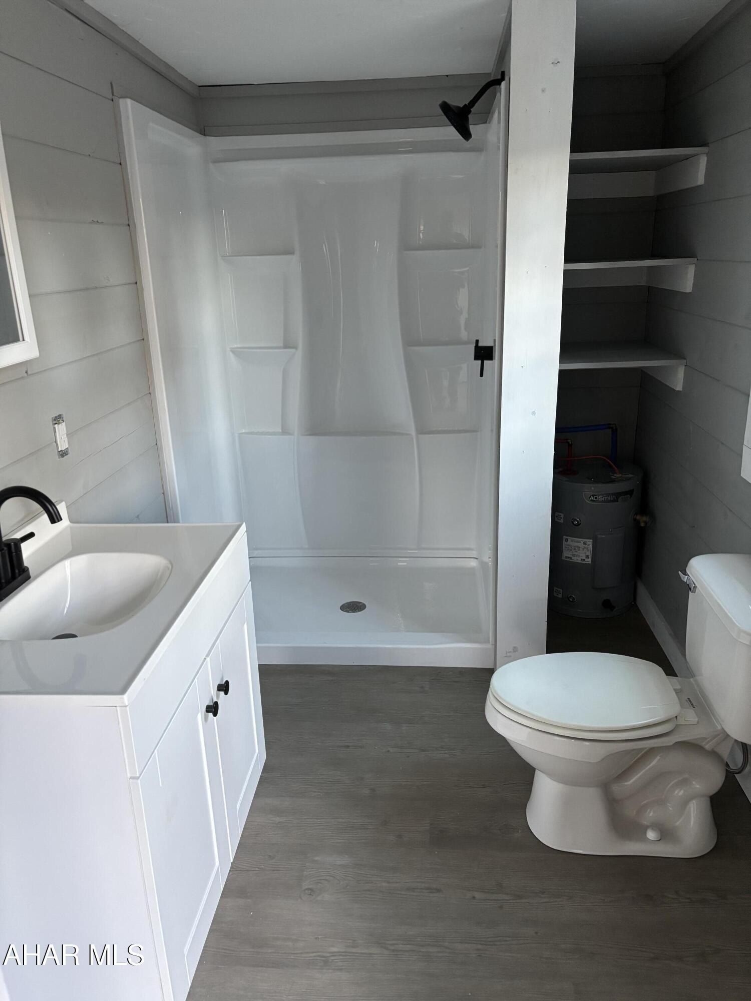 198200 Hickory Street. Wood, PA 16694