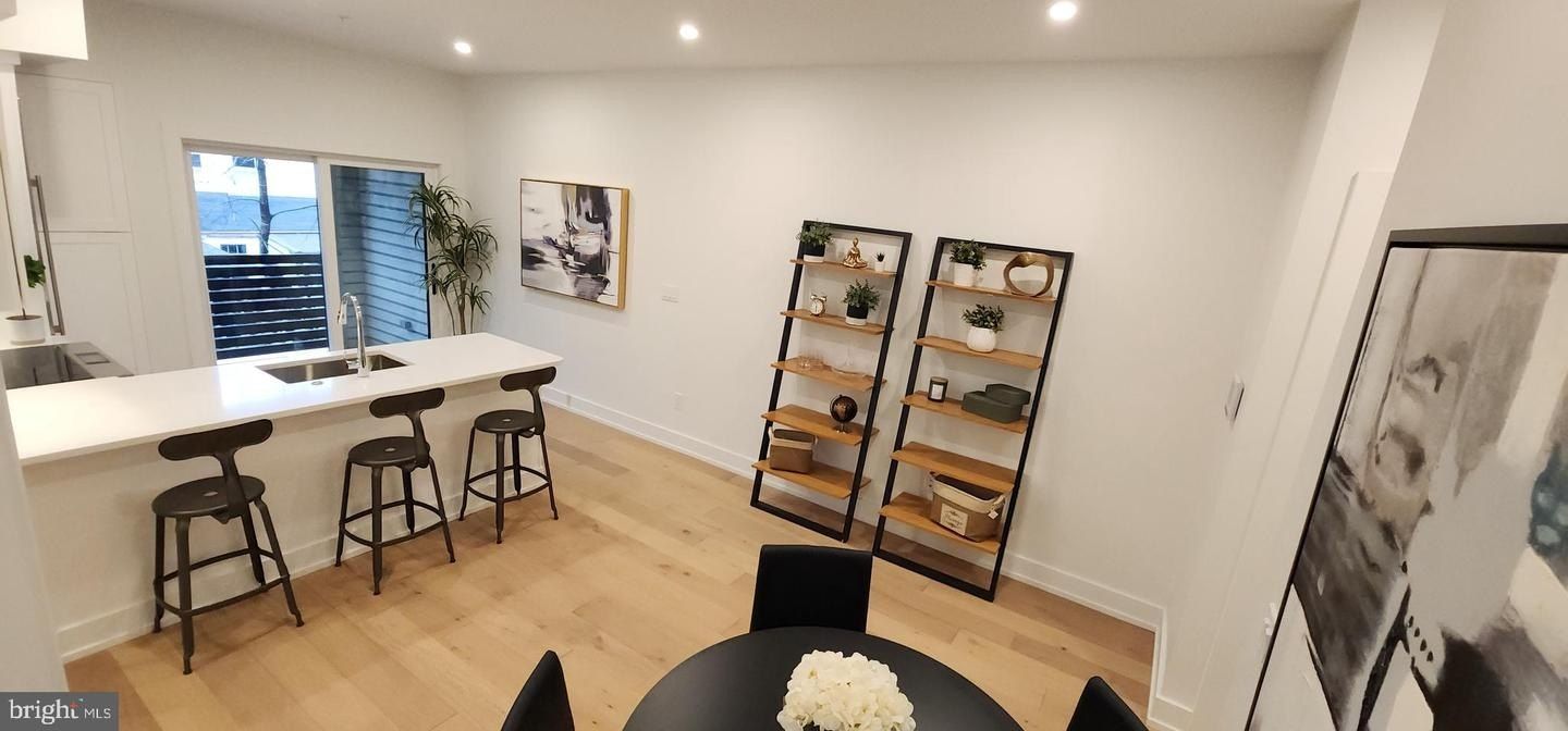 8610 Evergreen Pl 201. Philadelphia, PA 19118