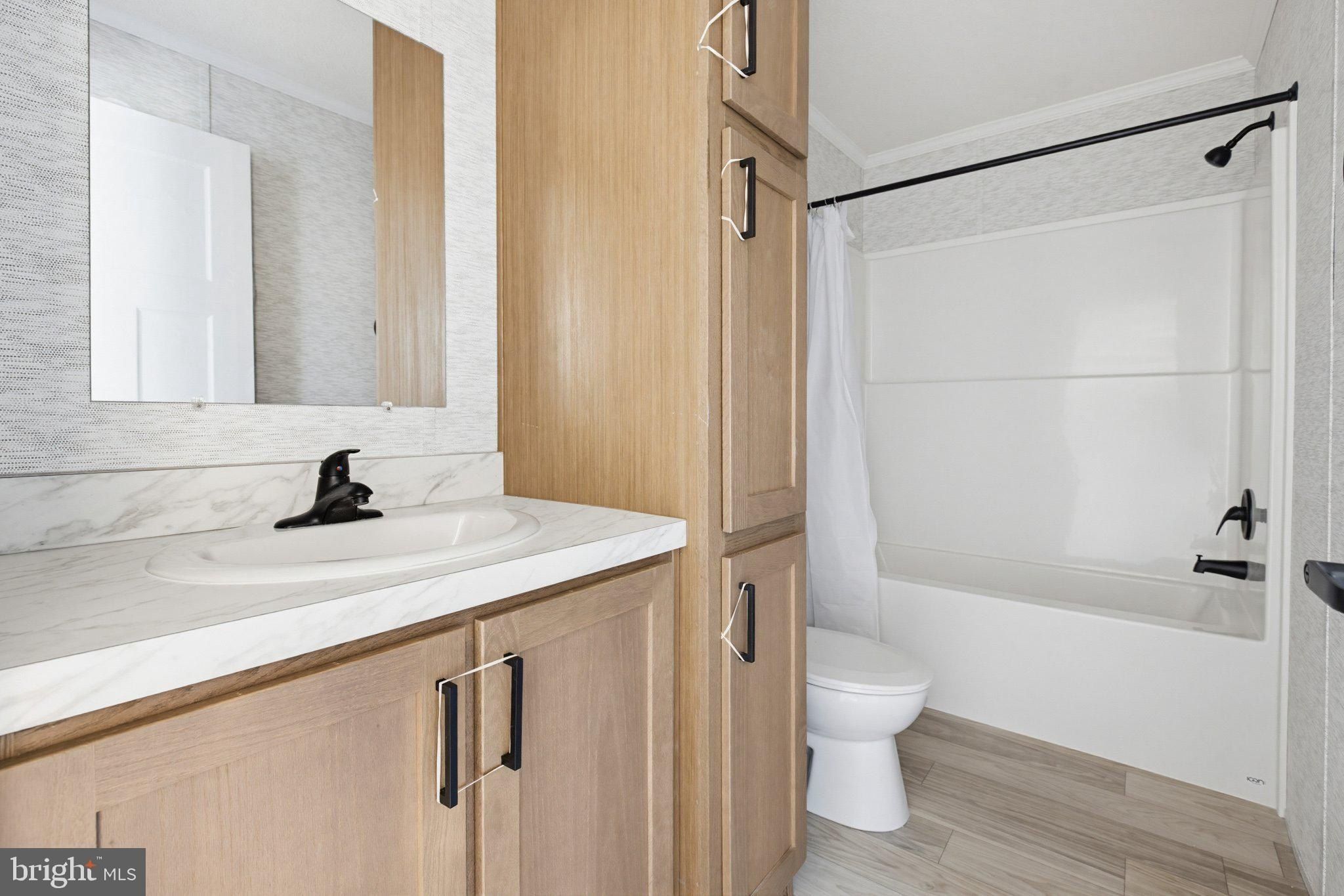 6943 Lincoln Highway. Thomasville, PA 17364