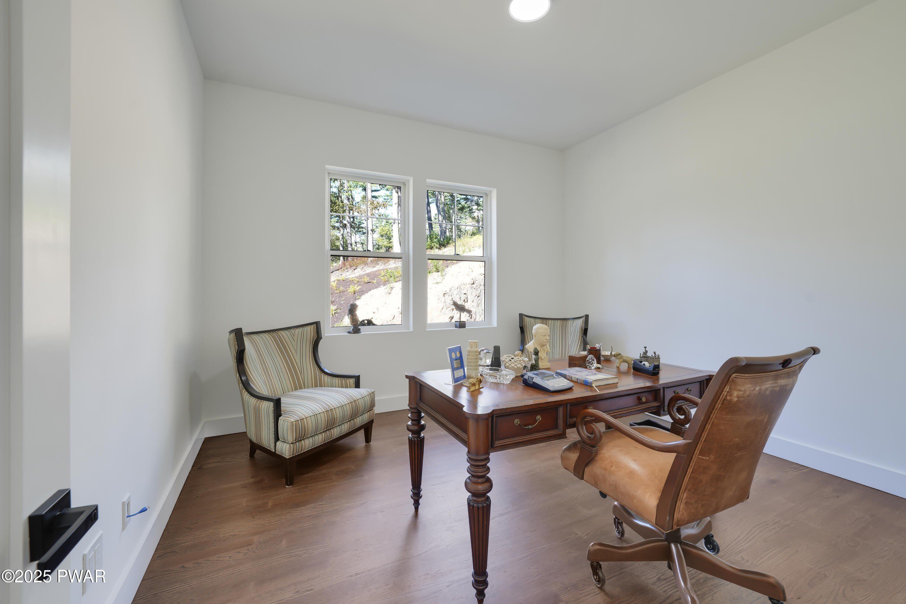 9 Gary Lane. Milford, PA 18337