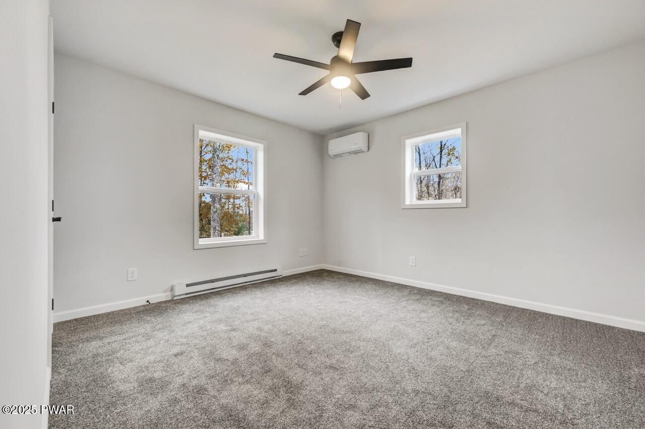 1081 Lakeland Drive. Lake Ariel, PA 18436