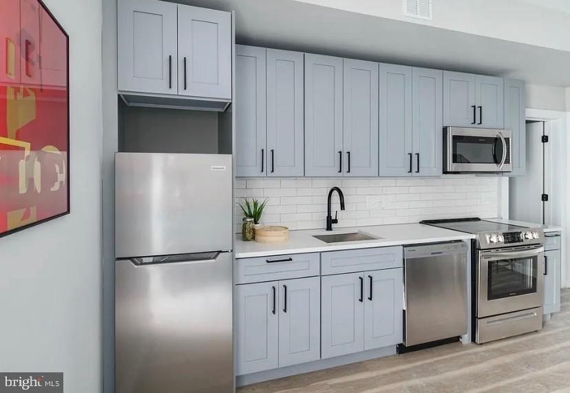 2600 W Girard Avenue. Philadelphia, PA 19130