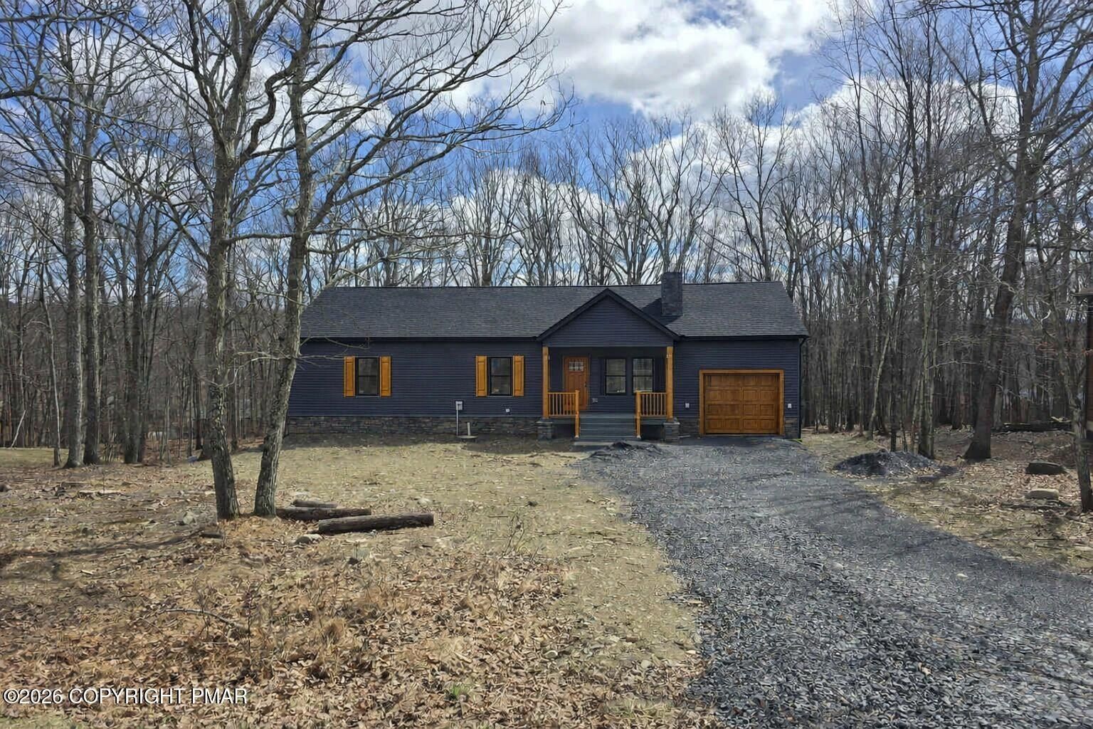 608 Gandolf. Tamiment, PA 18371