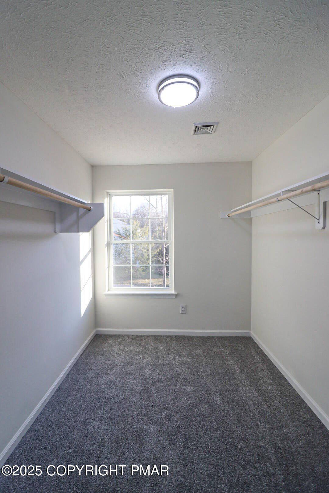 3123 Carobeth Drive. Tobyhanna, PA 18466