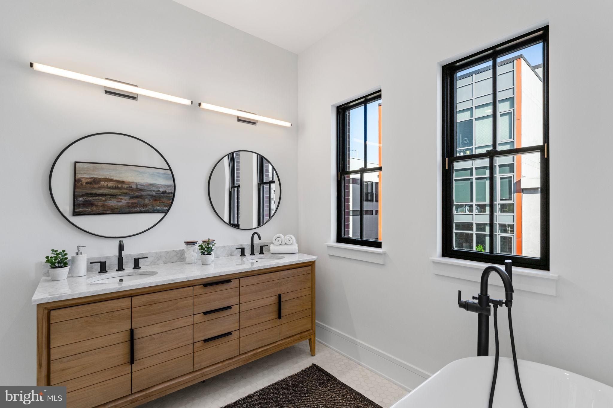 249 Philip Way. Philadelphia, PA 19106