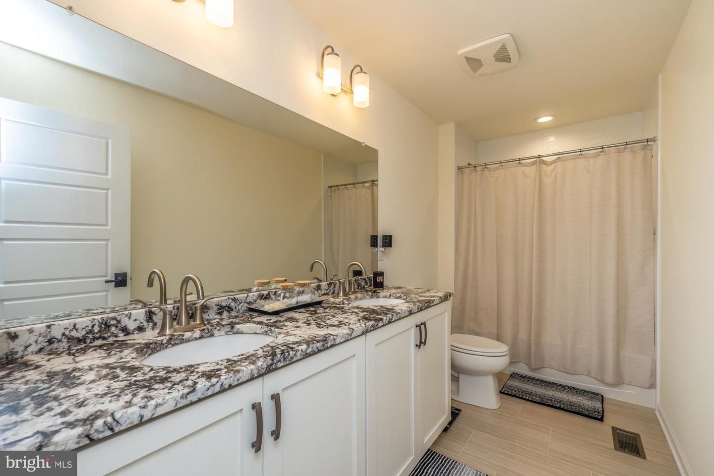 25 Valley Oak Rd. Glenmoore, PA 19343