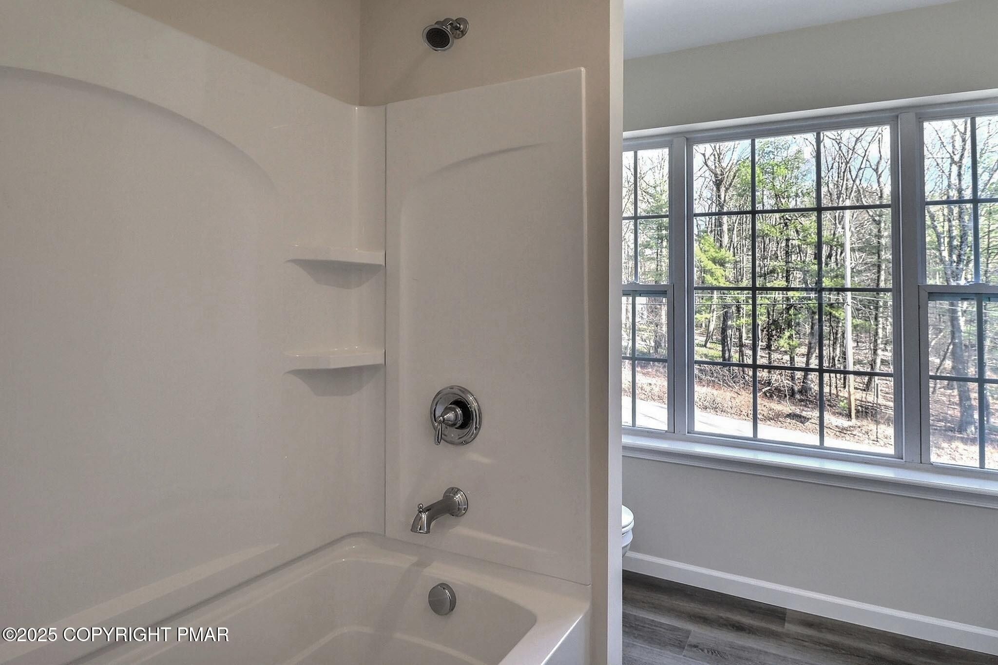 505 Mountain Woods Rd. Saylorsburg, PA 18353