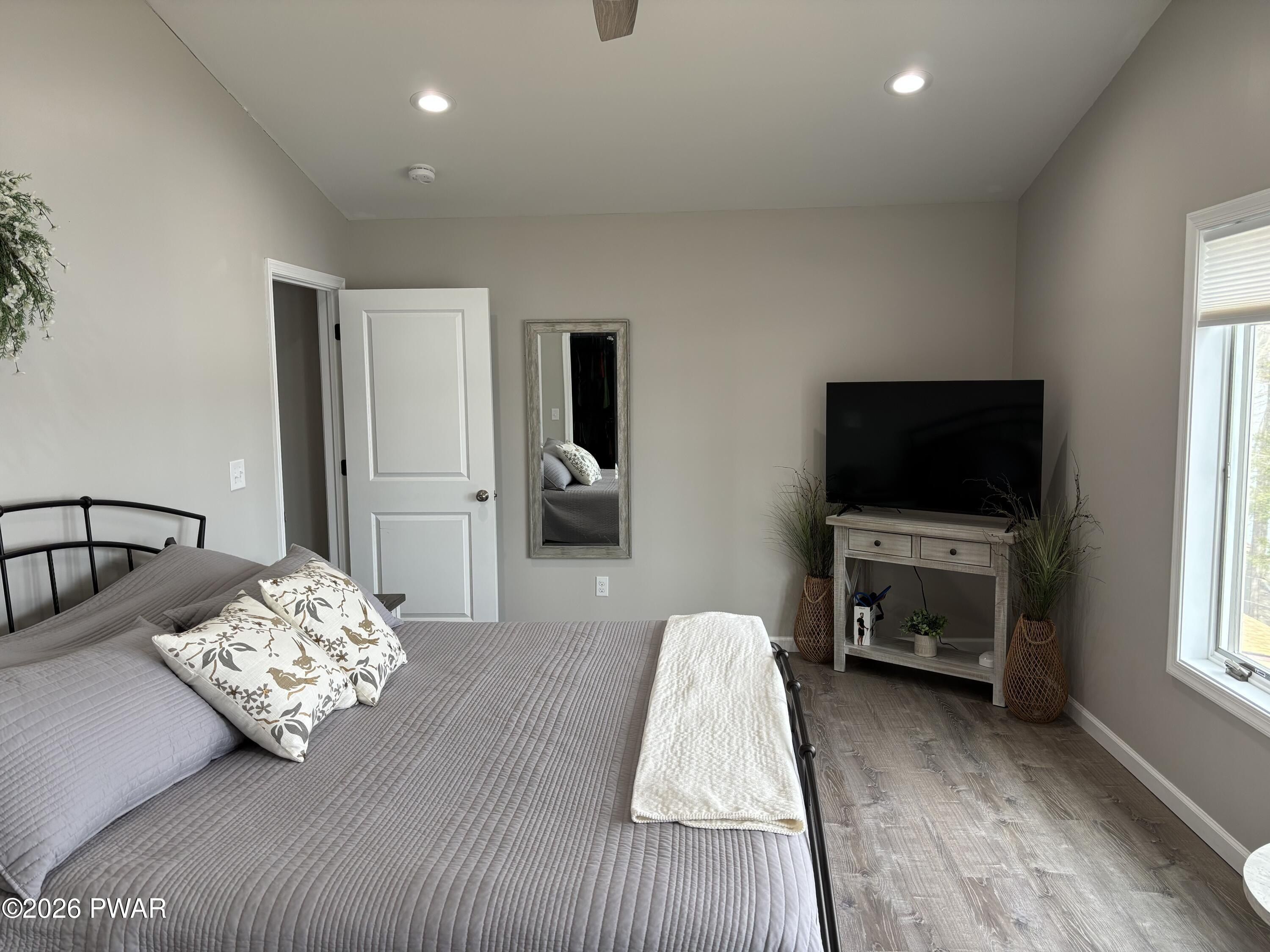 20 Glen Road. Lake Ariel, PA 18436