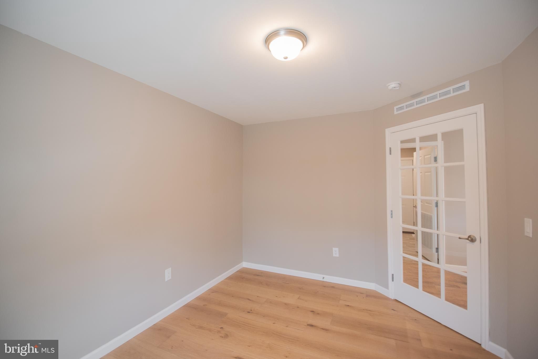 85 Waterford Lane. Sellersville, PA 18960