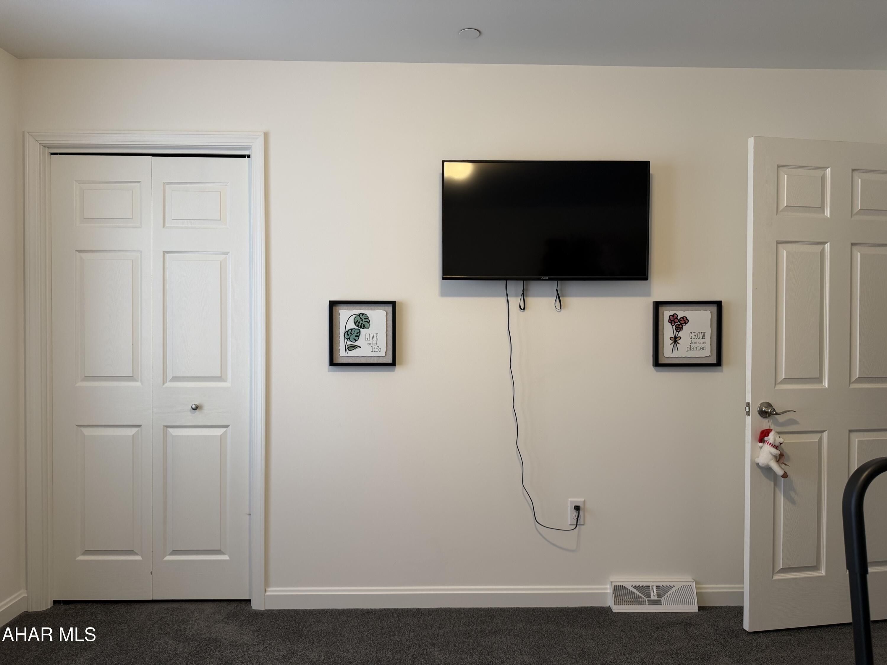 714718 E High Street. Ebensburg, PA 15931