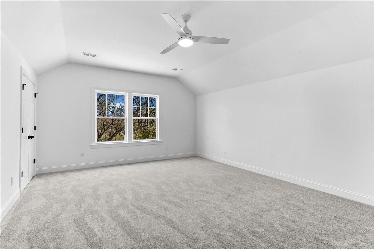 102 Knoxlyn Farm Drive. Kennett Square, PA 19348