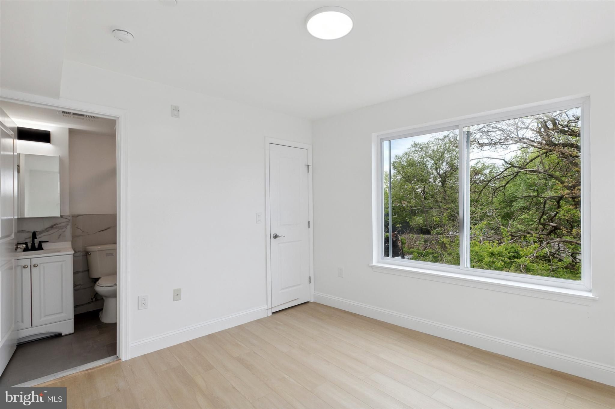 2118 W Oxford Street. Philadelphia, PA 19121