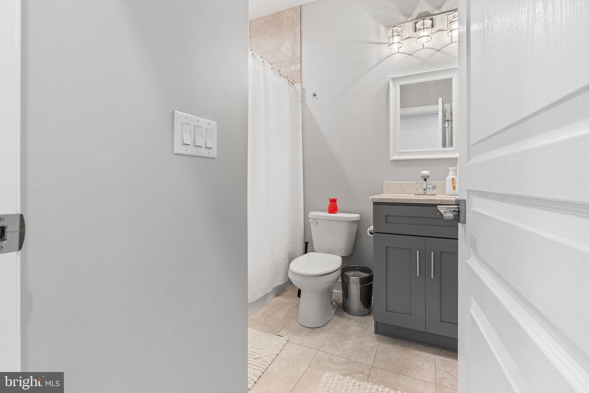 2066 E Rush Street. Philadelphia, PA 19134