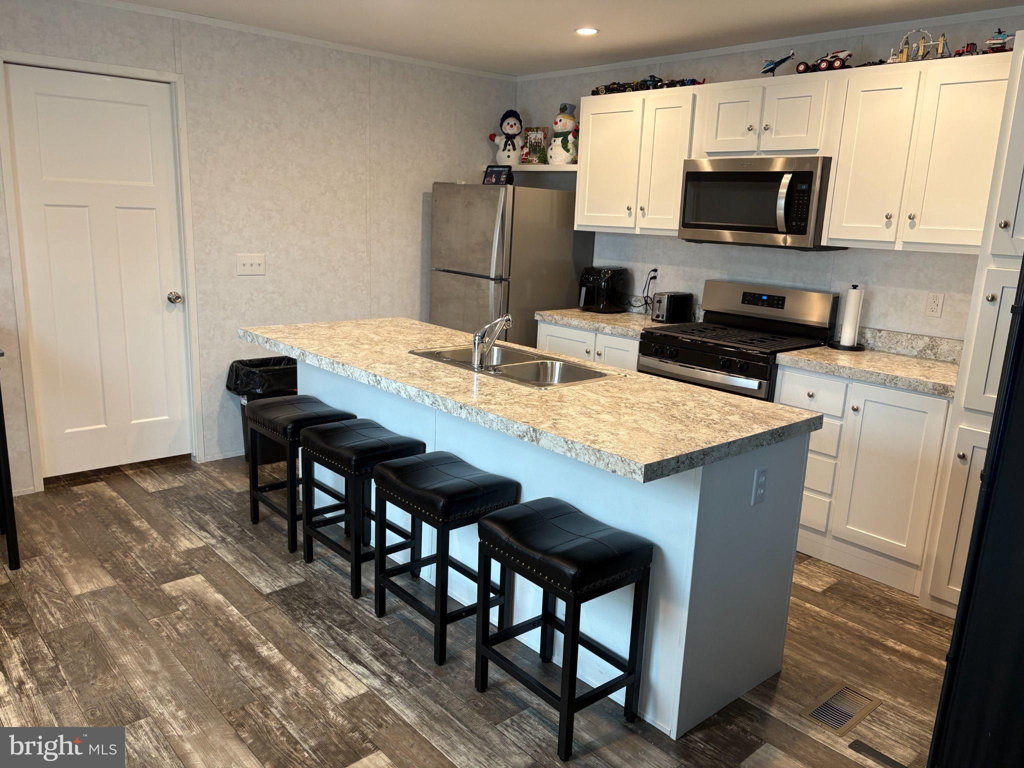 9917 Lindley Drive. Morrisville, PA 19067