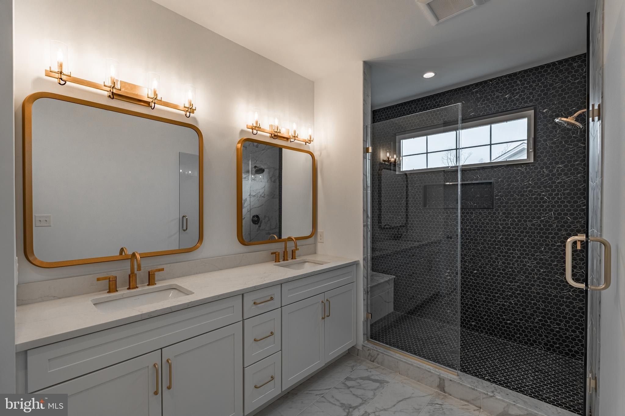 Bryce Lot 21. Horsham, PA 19044