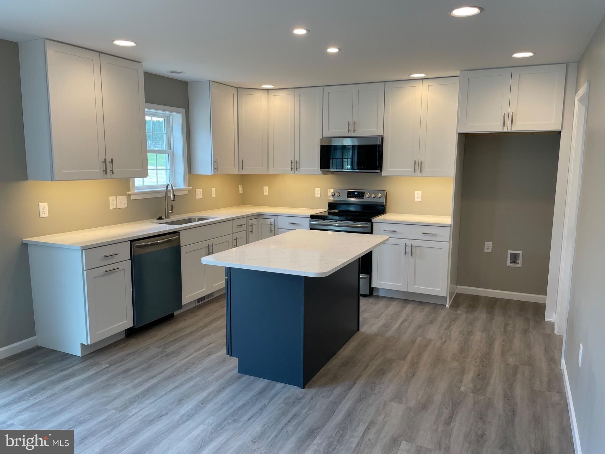 332 W Fritz Avenue. Quarryville, PA 17566