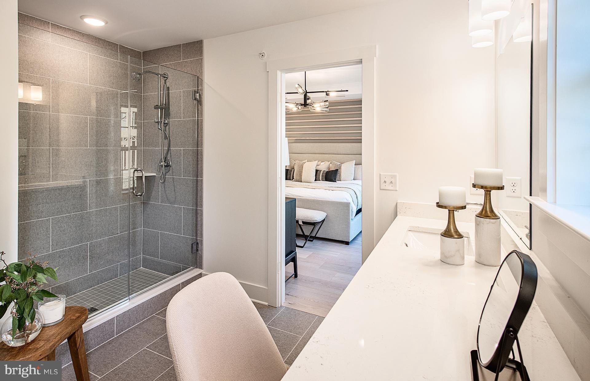 51 Chaucer Court. Levittown, PA 19057