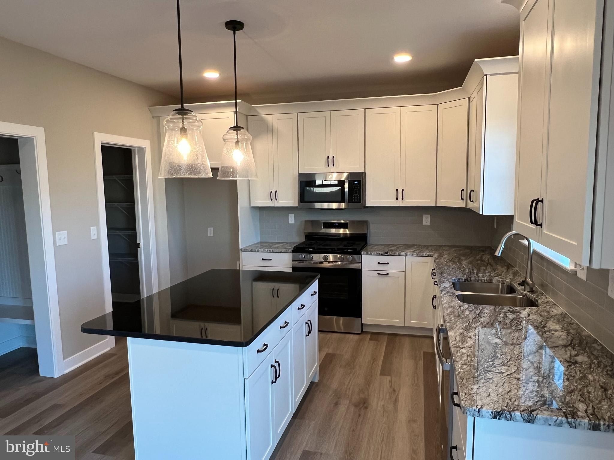 227 Randolph Drive. Elizabethtown, PA 17022