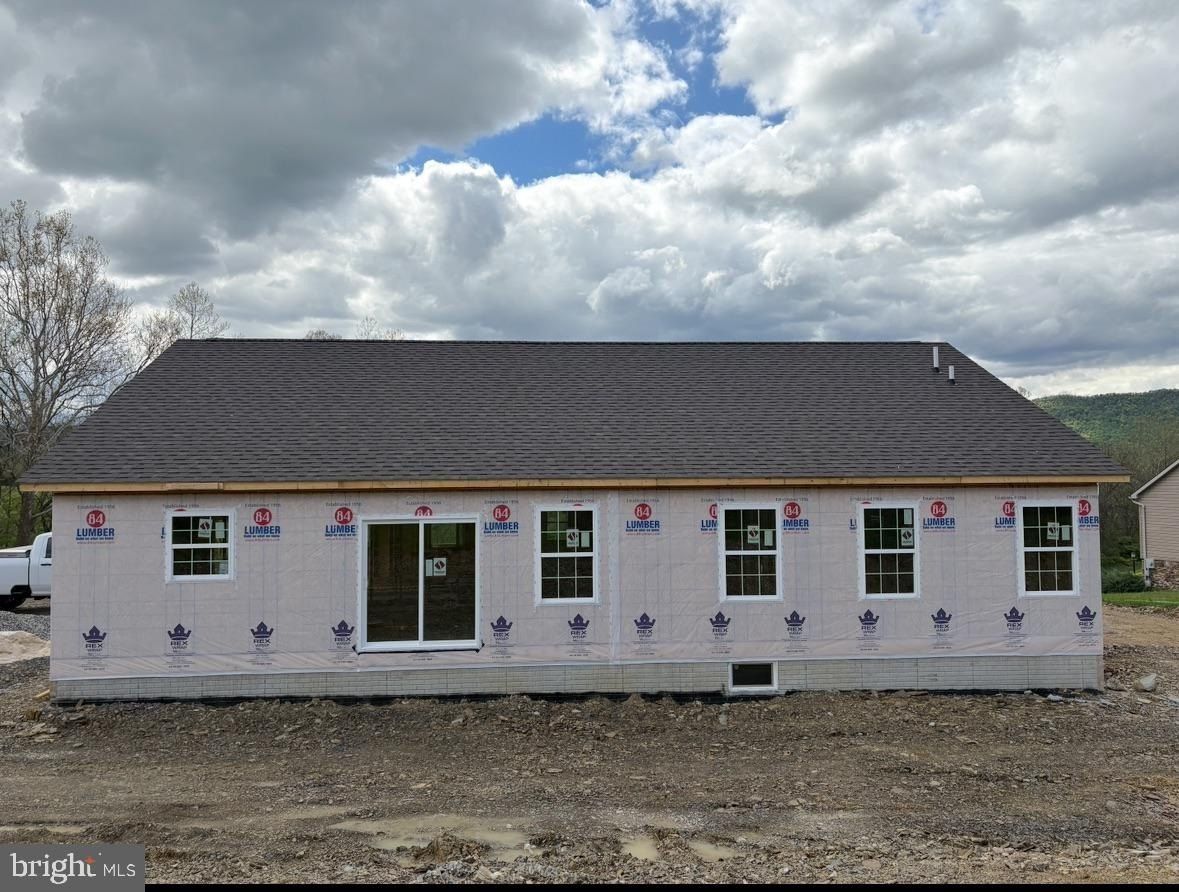 10918 Deerwood Drive. Mercersburg, PA 17236