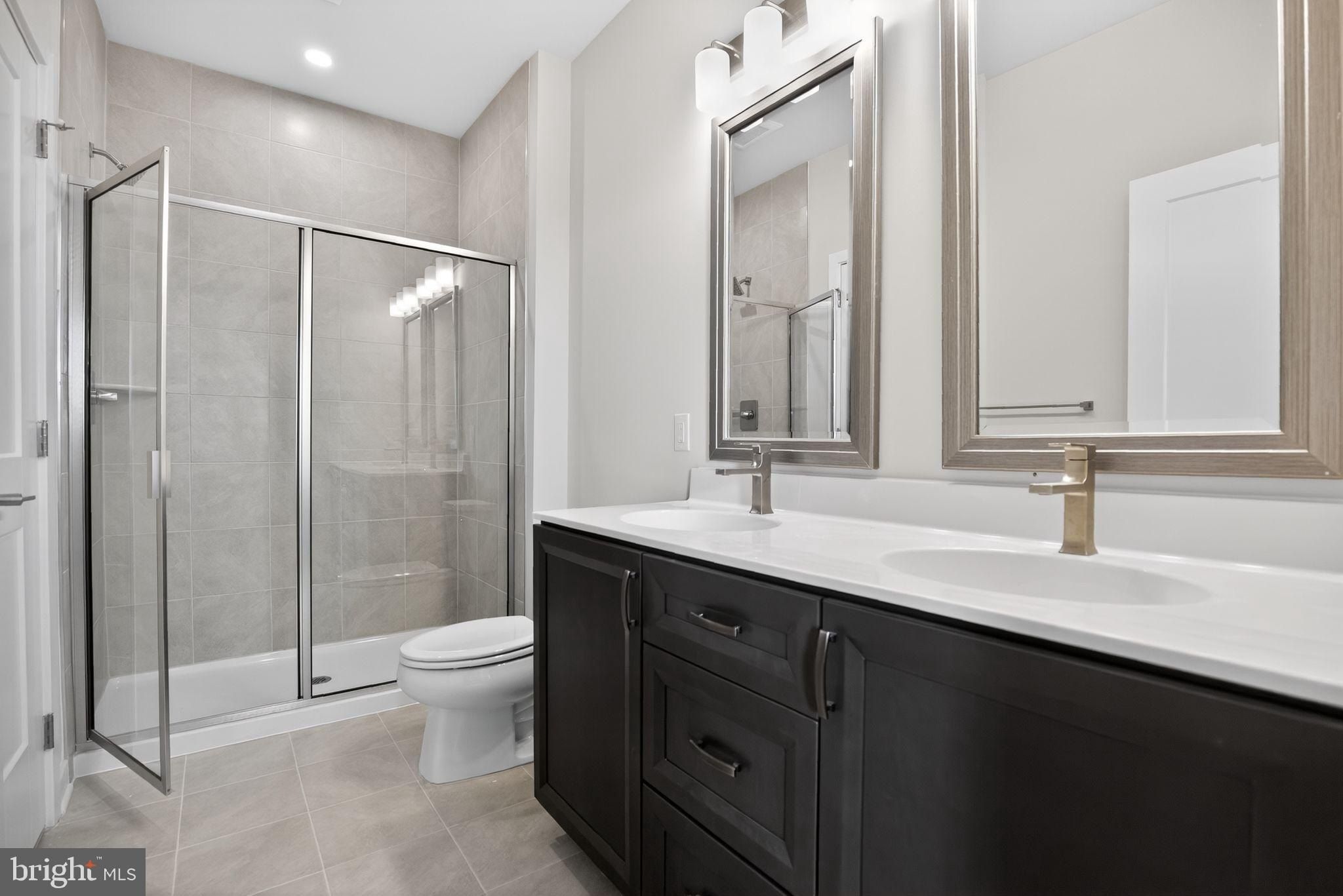 30 Ivy Lane. Levittown, PA 19055