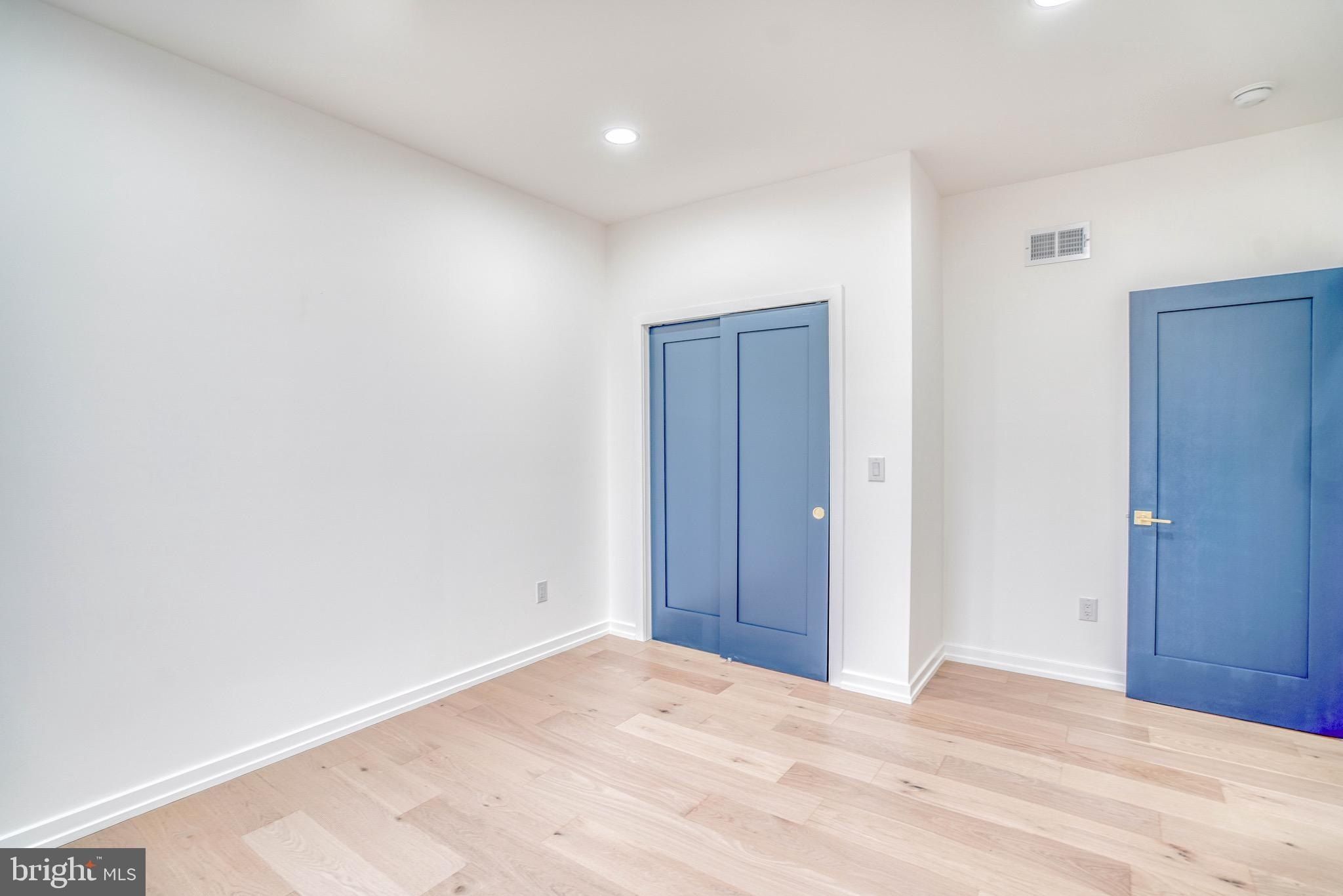 1235 S 26Th Street. Philadelphia, PA 19146