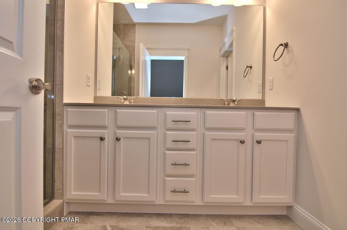 118 Clearview Court. Stroudsburg, PA 18360