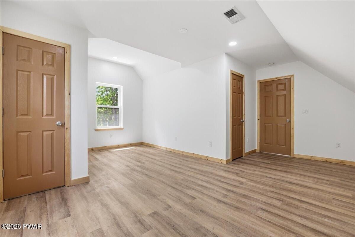 6 Raccoon Circle. Lake Ariel, PA 18436