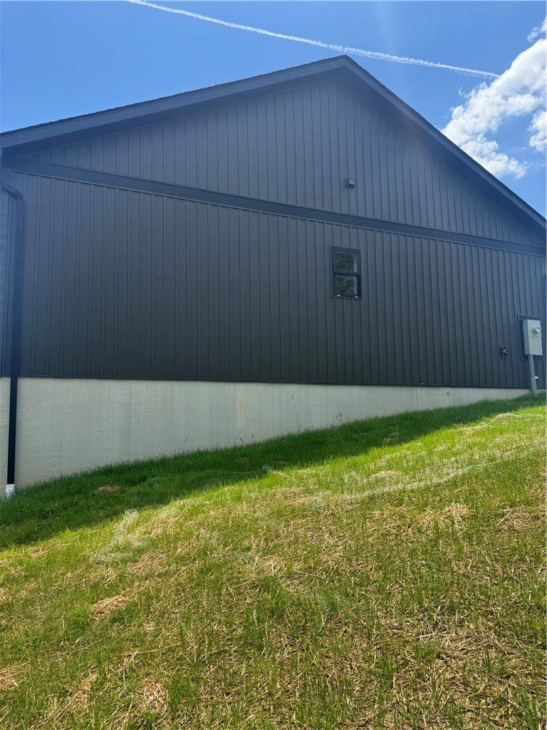 10 Vincent Drive. Uniontown, PA 15401