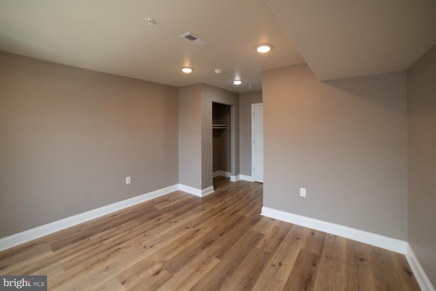 1542 Fontain Street. Philadelphia, PA 19121