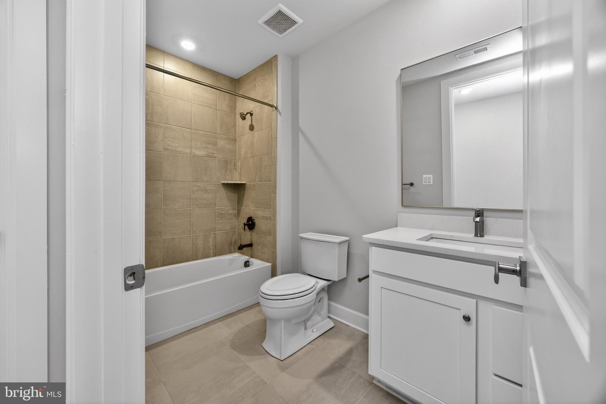 1458 Hydrangea Way. Downingtown, PA 19335