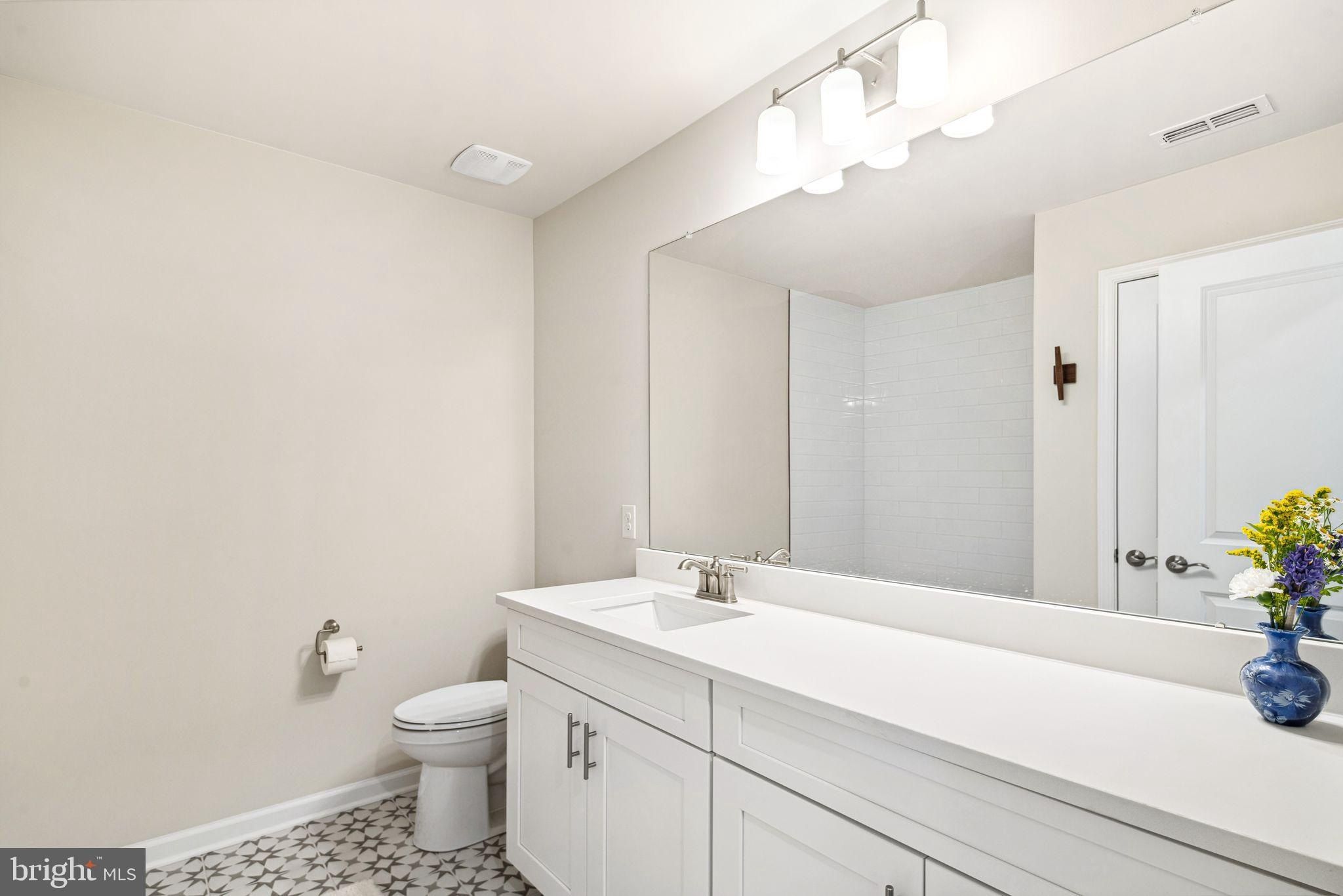 2016 Marquis Lane. Jamison, PA 18929