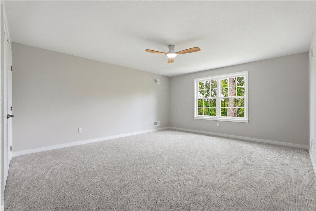 1003 Taylor Ln. Pittsburgh, PA 15237