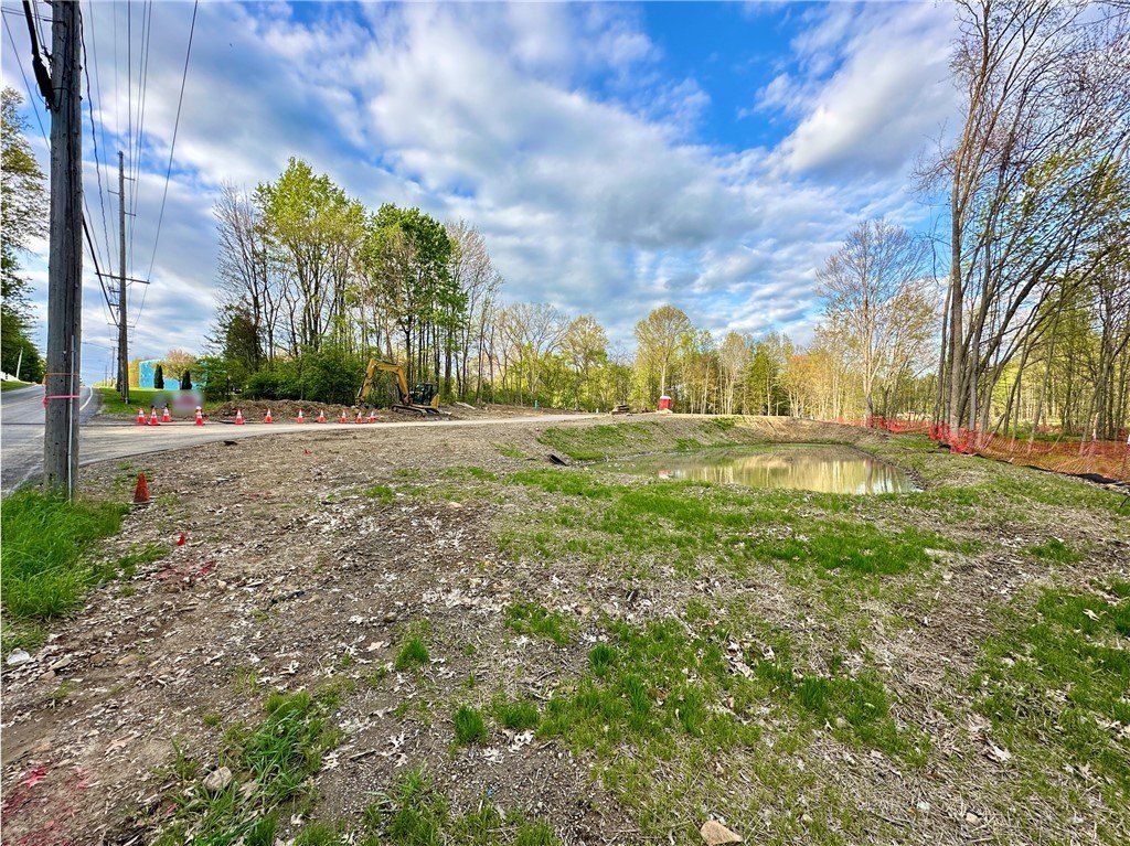 108 Rose Stone Drive. New Castle, PA 16105
