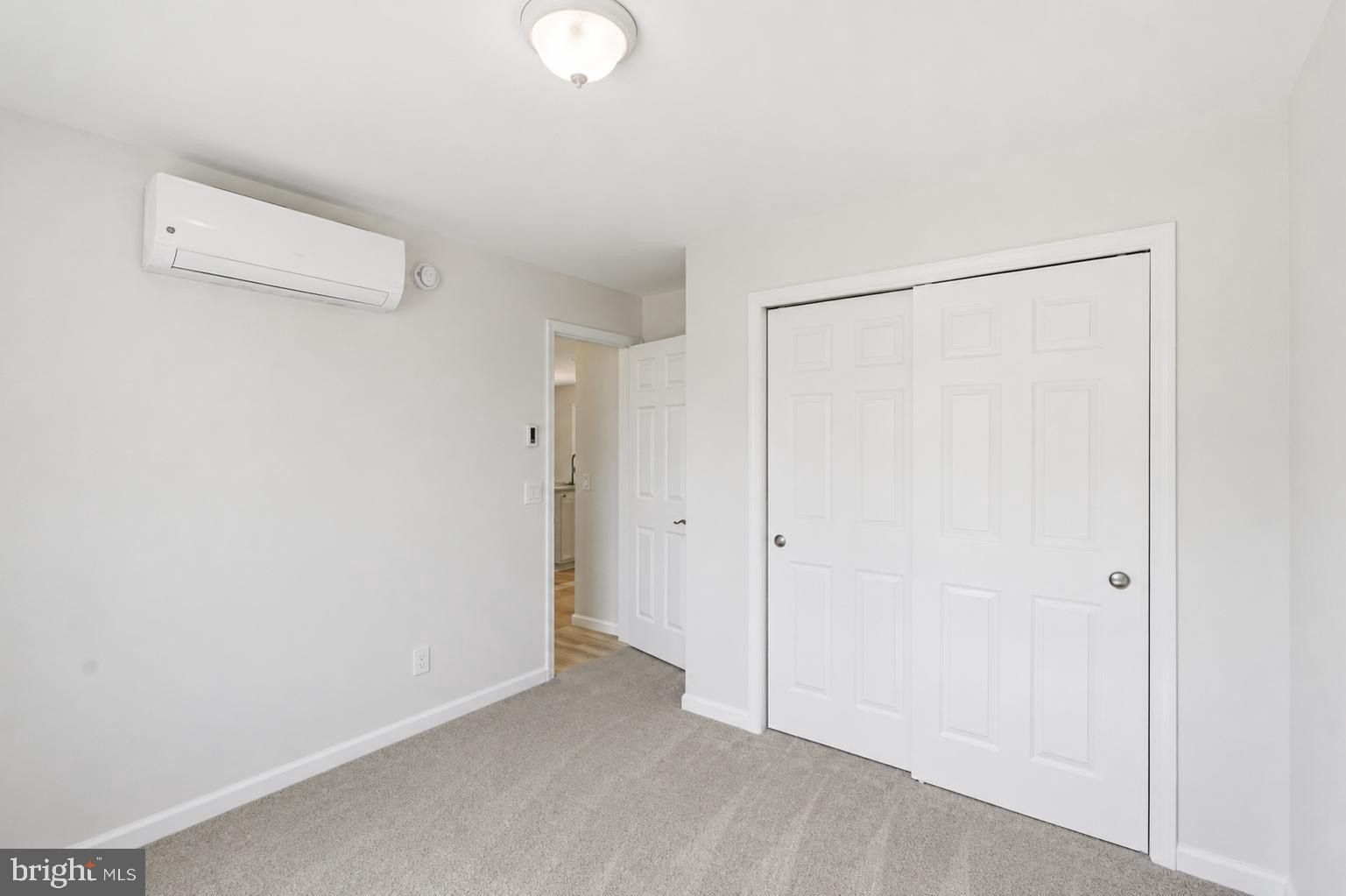12 Market Lane. Marcus Hook, PA 19061