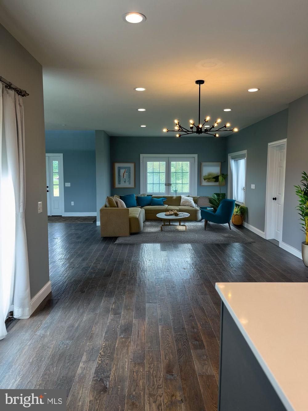 2617 County Line. Chalfont, PA 18914