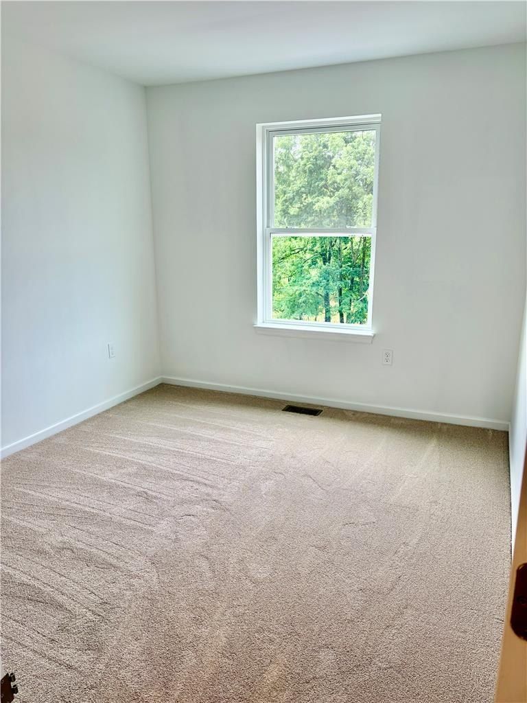 3874 E Grant Street. Slatington, PA 18080